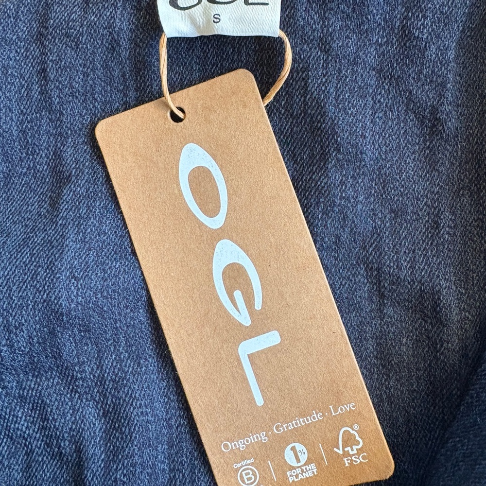 OGL 2-Piece Viscose Linen Set Small (Fits XS) | Collared Top & Flared Pants - Picture 12 of 15